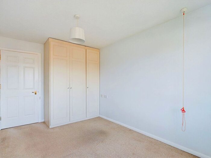 1 Bedroom Flat For Sale In Penrith Court, Broadwater Street East, Worthing, BN14