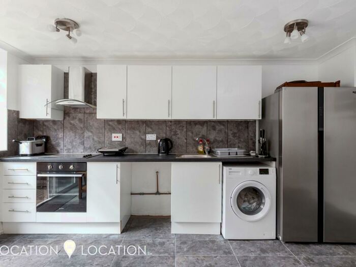 4 Bedroom Terraced House To Rent In Millfields Road, London, E5