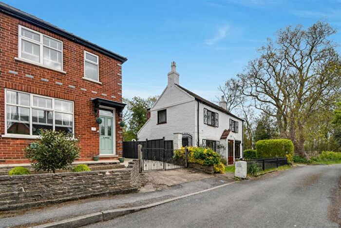 3 Bedroom Cottage For Sale In Spring Lane, Laceby, Grimsby, DN37