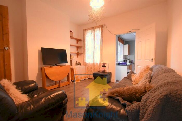 3 Bedroom Terraced House To Rent In Student Property - Selly Oak, Birmingham, B29