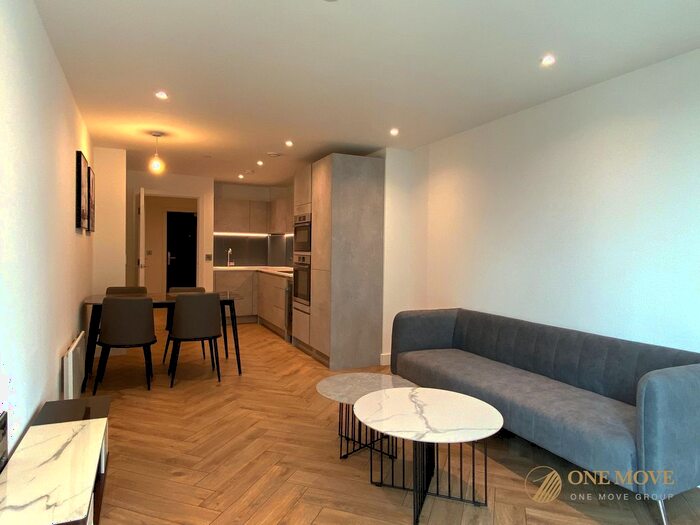 1 Bedroom Flat To Rent In Victoria Residence, Silvercroft Street, M15