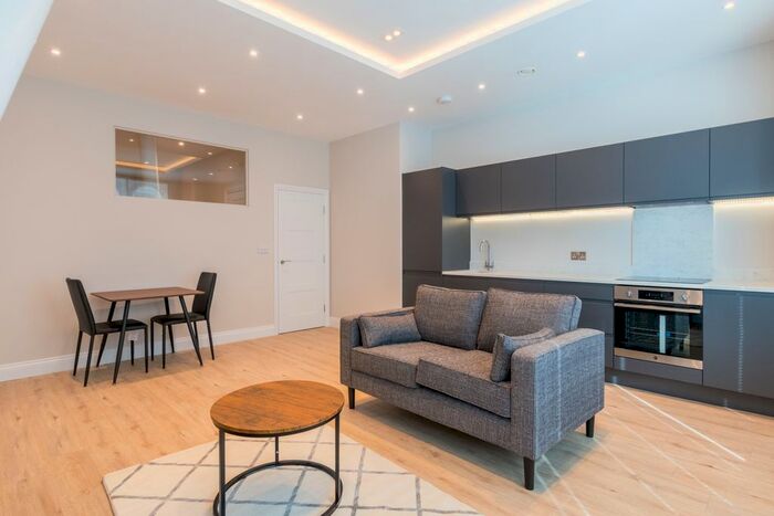 1 Bedroom Flat To Rent In Vicar Lane, No. Harewood Street, Leeds, West Yorkshire, LS2