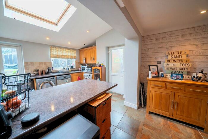 3 Bedroom Terraced House For Sale In Flatholme Road, Netherhall, Leicester, LE5