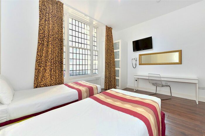 Studio To Rent In Queensborough Terrace, Bayswater, London W2