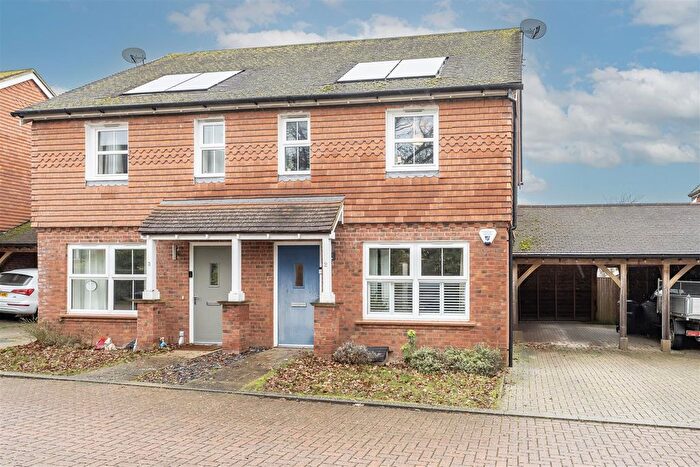 2 Bedroom Semi Detached House For Sale In Probyn Close, Kimpton, SG4
