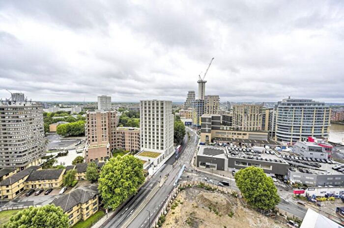 2 Bedroom Flat For Sale In Vision Point, Battersea, SW11