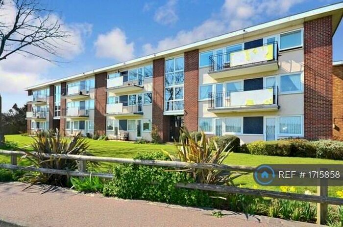 2 Bedroom Flat To Rent In Lord Warden Avenue, Walmer, Deal, CT14