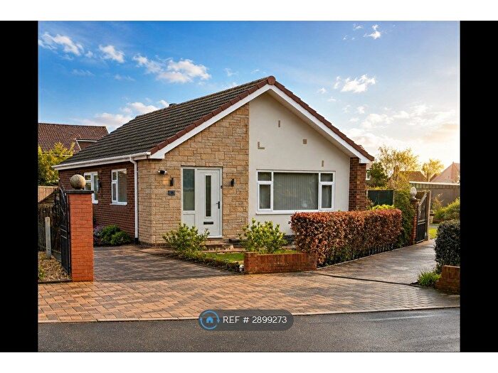3 Bedroom Bungalow To Rent In The Paddock, Castleford, WF10