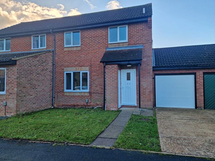 1 Bedroom Semi-detached House To Rent In The Spinney, Bar Hill, CB23