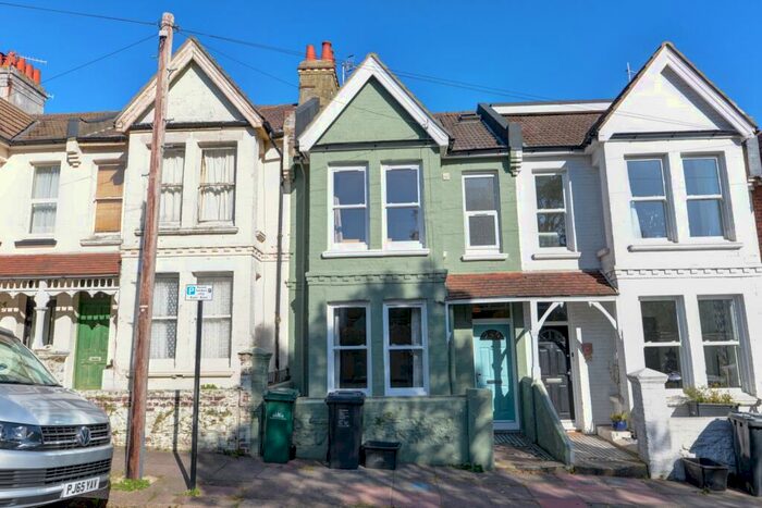 6 Bedroom Terraced House To Rent In Hollingbury Park Avenue, Brighton, East Sussex, BN1