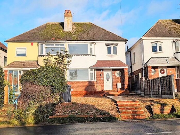 3 Bedroom Semi-Detached House For Sale In Mile Oak Road, Portslade, Brighton, BN41