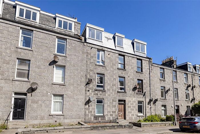 3 Bedroom Flat To Rent In Summerfield Terrace, Aberdeen, AB24