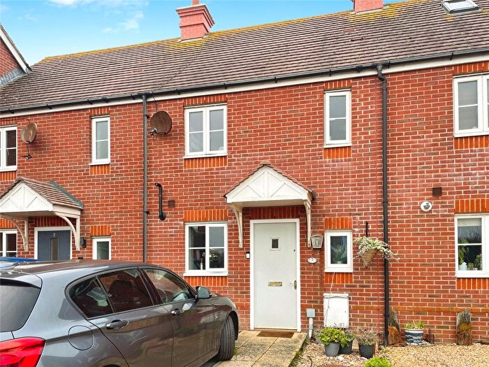 2 Bedroom Terraced House For Sale In Chandlers Lea, Bracklesham Bay, Chichester, West Sussex, PO20