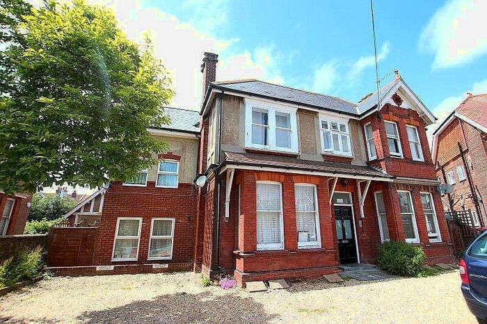 1 Bedroom Apartment To Rent In Langton Road, Worthing, West Sussex, BN14