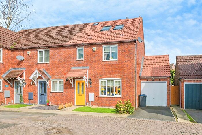 4 Bedroom End Terrace House For Sale In Farmstead Close, Sutton Coldfield, B75
