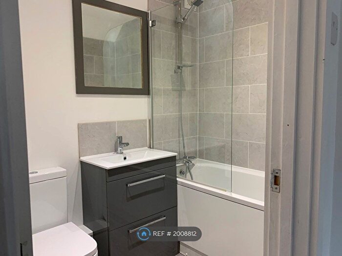 2 Bedroom Flat To Rent In St Marys Court, Derby, DE1