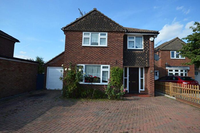 4 Bedroom House To Rent In Manston Drive, Bishop`s Stortford, CM23