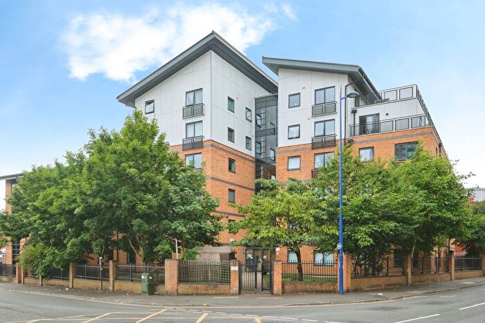 2 Bedroom Flat For Sale In Regal Court, Bishopsgate Street, Birmingham, West Midlands, B15