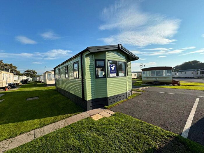 2 Bedroom Caravan For Sale In , Blackpool, FY4