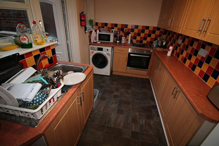 5 Bedroom Terraced House To Rent In Osborne Road, Newcastle Upon Tyne, NE2