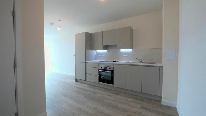 1 Bedroom Flat To Rent In North End Road, Wembley, London, HA9
