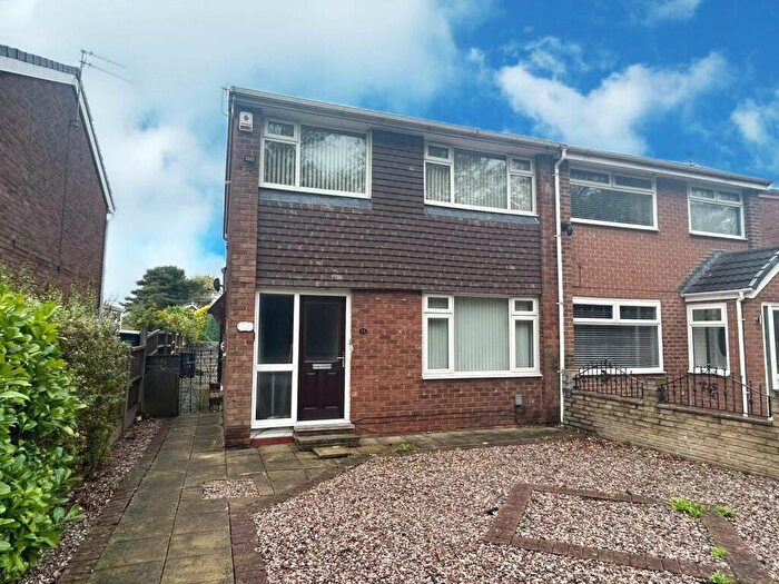 3 Bedroom Semi-Detached House For Sale In Darnton Road, Ashton-under-Lyne, Greater Manchester, OL6