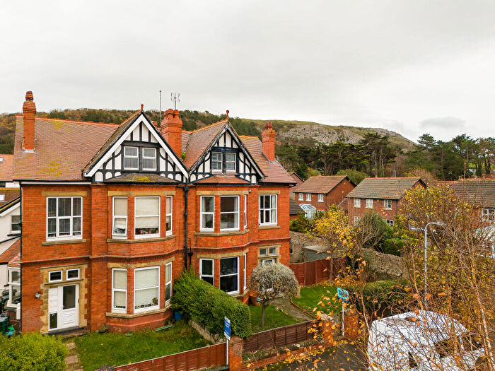 6 Bedroom Semi Detached House For Sale In Harcourt Road, Llandudno, LL30