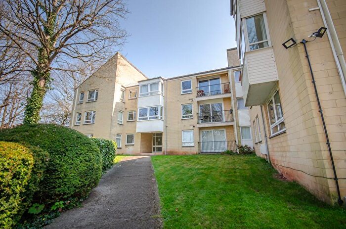 2 Bedroom Flat For Sale In Overnhurst Court, Overnhill Road, Bristol, BS16