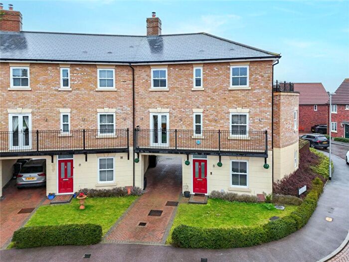 5 Bedroom End Of Terrace House For Sale In Guelder Rose, Dunmow, Essex, CM6