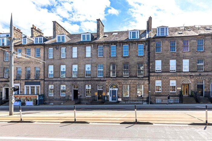 1 Bedroom Apartment For Sale In York Place, Edinburgh, Midlothian, EH1