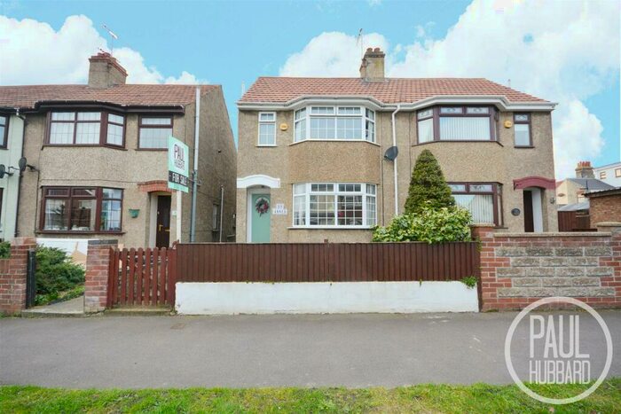 3 Bedroom Semi-Detached House To Rent In Witney Road, Pakefield, NR33