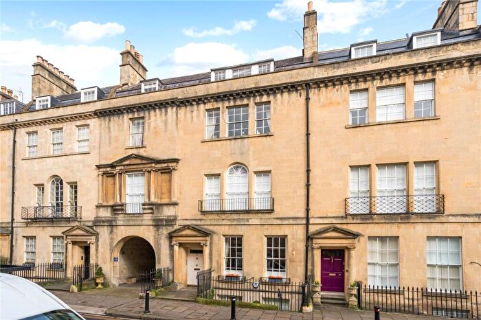 3 Bedroom Apartment For Sale In Brock Street, Bath, BA1