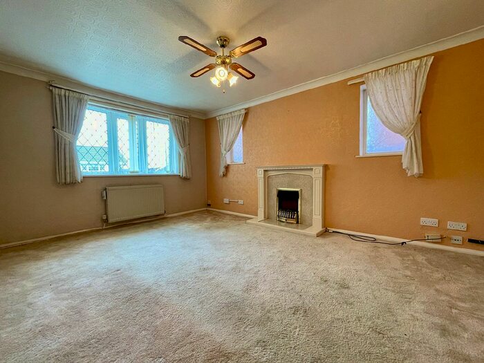 2 Bedroom Detached Bungalow For Sale In Listowel Road, Kings Heath