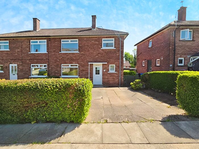 3 Bedroom Semi-Detached House To Rent In Richmond Avenue, Handsworth, Sheffield, S13