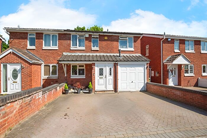 4 Bedroom Semi-Detached House For Sale In Hanlith, Wilnecote, Tamworrth, B77