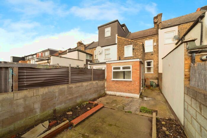 3 Bedroom Terraced House For Sale In Cranbourne Road, Leyton, London, E15