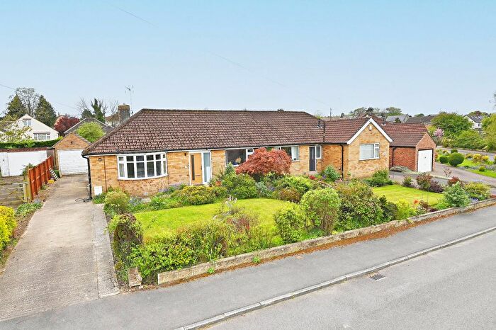 2 Bedroom Semi-Detached Bungalow For Sale In Hollins Close, Hampsthwaite, HG3