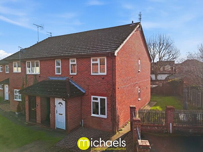 1 Bedroom Maisonette For Sale In Siena Mews, Colchester, Colchester, CO2