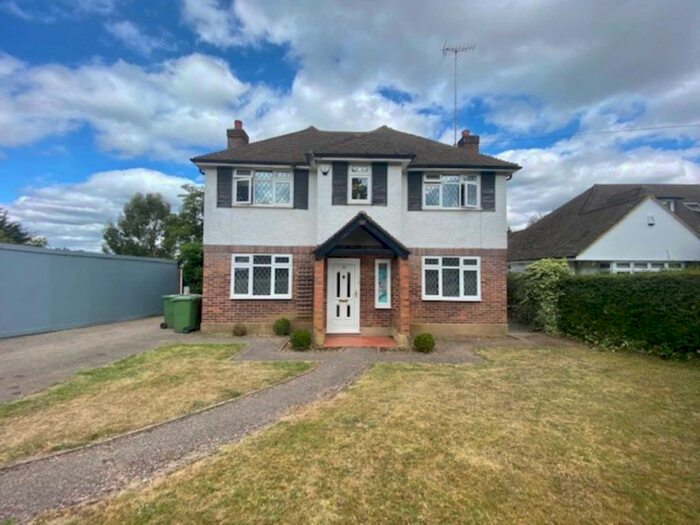 4 Bedroom Detached House To Rent In Goodyers Avenue, Radlett, WD7