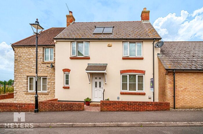 3 Bedroom Semi Detached House For Sale In Diggory Crescent, Dorchester, DT1