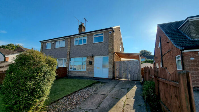 3 Bedroom Semi-Detached House To Rent In Linton Grove, West Yorkshire, LS17