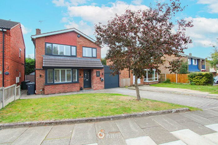 3 Bedroom Detached House For Sale In Stoops Lane, Bessacarr, Doncaster, DN4