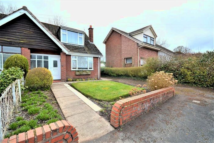 3 Bedroom Semi-Detached Bungalow For Sale In The Drive, Lymm, WA13