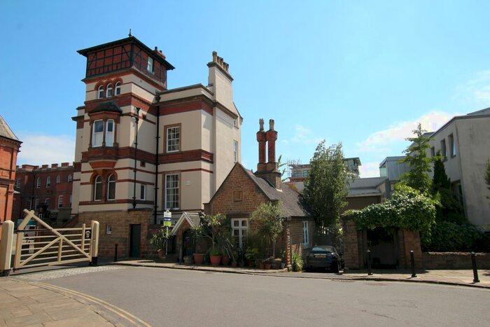 2 Bedroom Flat To Rent In Park Row, The Park, Nottingham, NG1