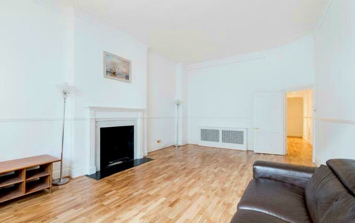 1 Bedroom Apartment To Rent In Nottingham Terrace, Marylebone, London, NW1
