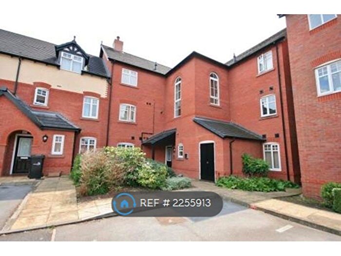 2 Bedroom Flat To Rent In Newhaven Court, Nantwich, CW5