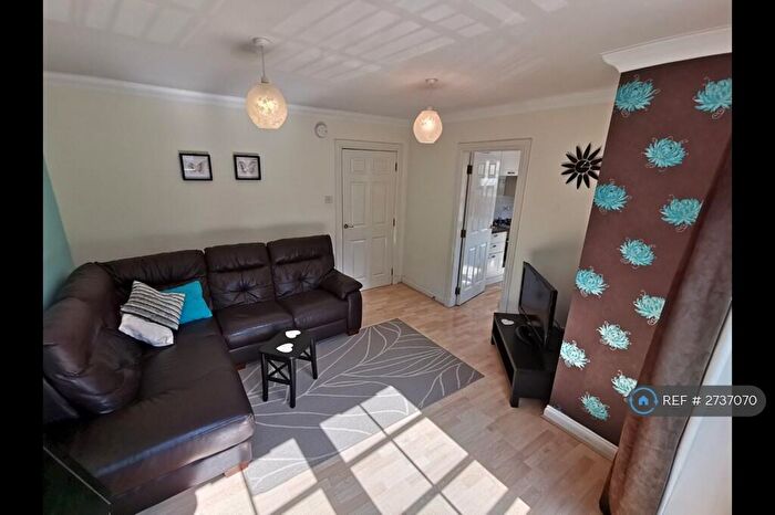 2 Bedroom Flat To Rent In Eldon Street, Glasgow, G3