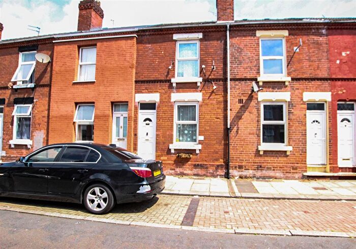 2 Bedroom Terraced House For Sale In Ellerker Avenue, Hexthorpe, Doncaster, DN4