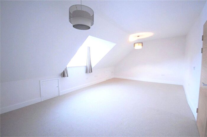 1 Bedroom Flat For Sale In Southgate Street, Winchester, Hampshire, SO23