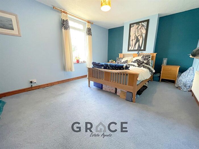 2 Bedroom Semi-Detached House For Sale In Little Croft Street, Ipswich, IP2